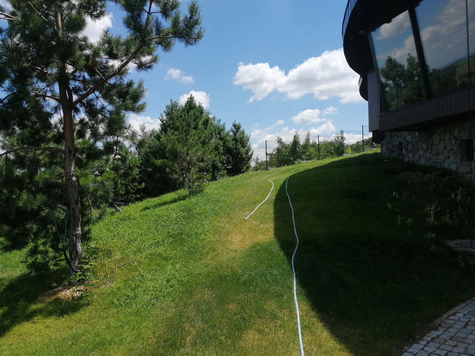 Avala — privatno dvorište — fotografija 8